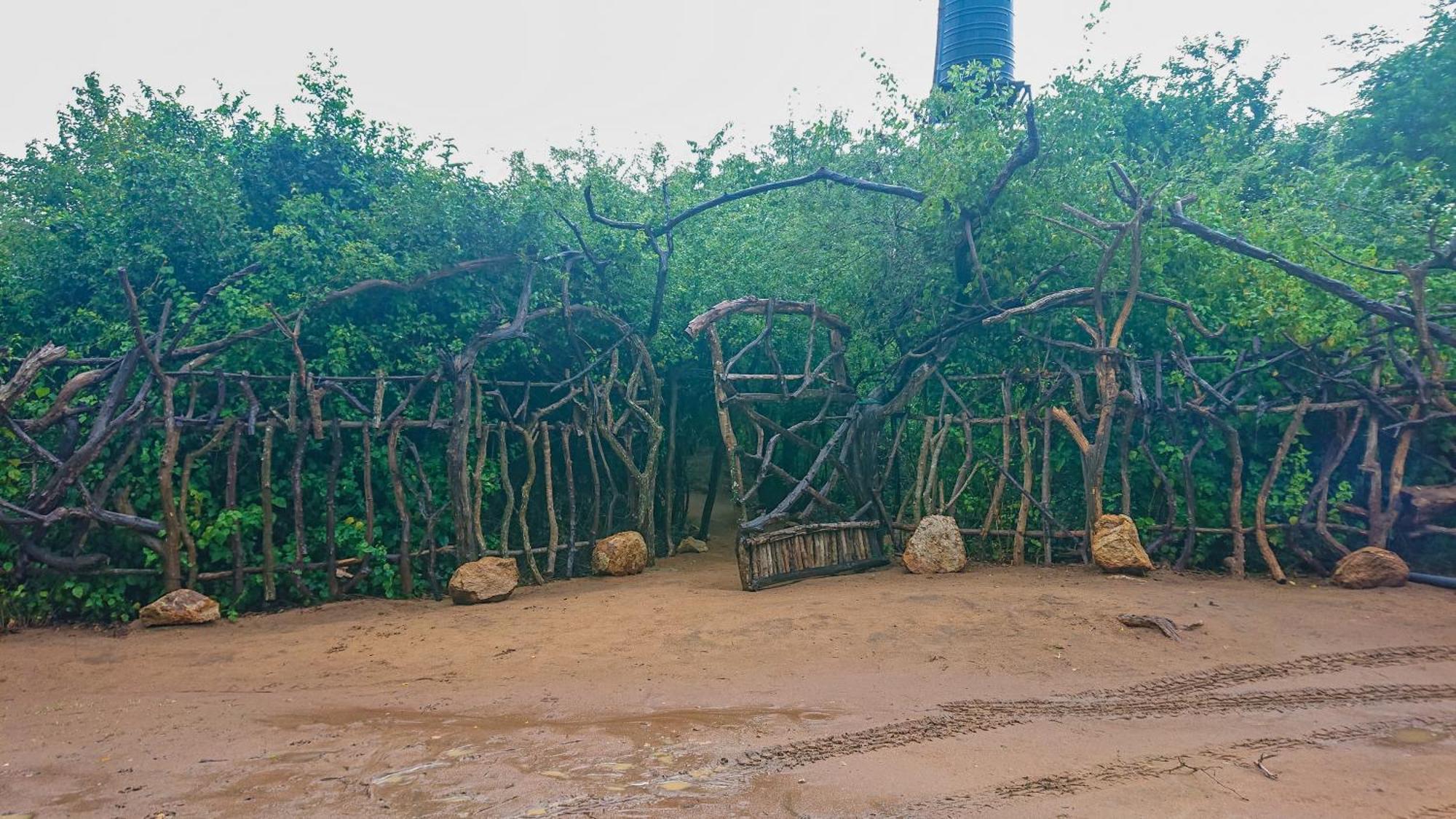 Yala Podi Hoona Bush Camp Hotell Exteriör bild